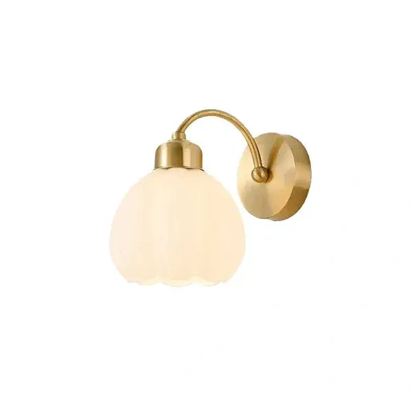 Crema Modern Gold Floral Wall Lamp – Metal/Glass Fixture for Bedroom